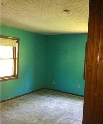 3rd image of 527 Bailey Dr