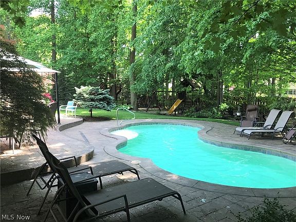 3rd image of 9346 Ivan Ct