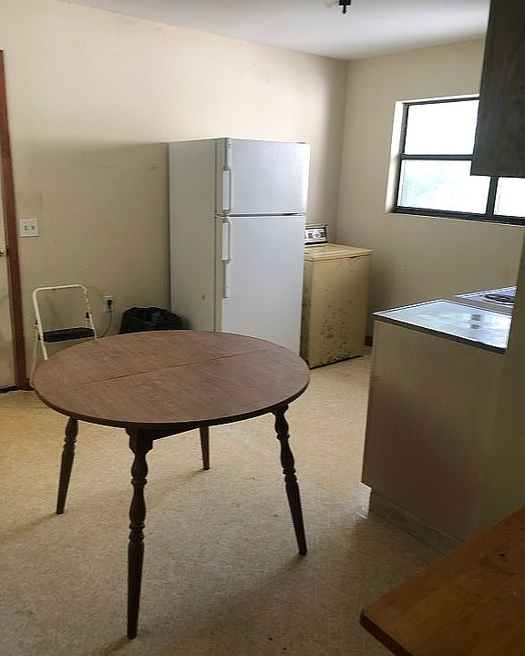 411 13th St, Carrabelle, FL 32322 Zillow