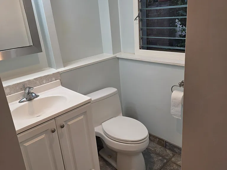 2120 Clement St — Photo 17