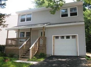 426 Chadwick Rd, Schenectady, NY 12304