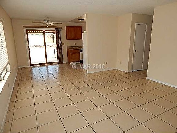 5th image of 4007 Shady Oak Dr