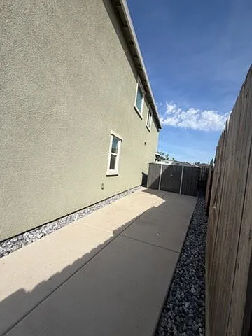 4265 Freemark Ave — Photo 36