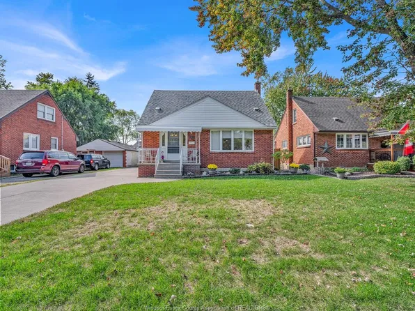 1011 Parkview Ave, Windsor, ON N8S 2X6