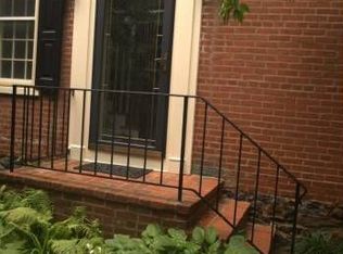 33 Ivy Rd, Wilmington, DE 19806