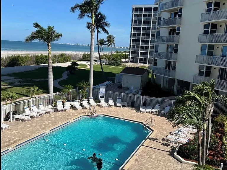 7330 Estero Blvd #301 — Photo 11