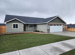 2027 SW Ford St, Grants Pass, OR 97526