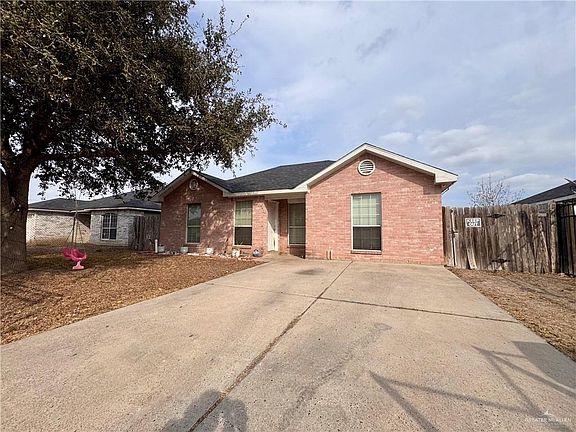 3rd image of 601 Amber Dr