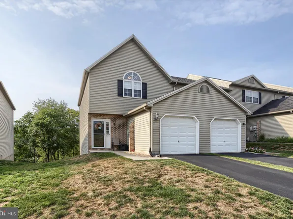 7249 Capital Dr, Harrisburg, PA 17111