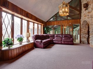14854 W Mayland Villa Rd, Lincolnshire, IL 60069