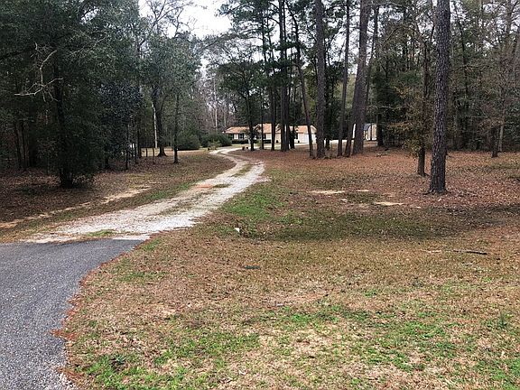 3rd image of 410 County Road 63