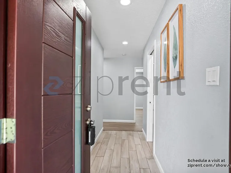 452 War Admiral Ave — Photo 2