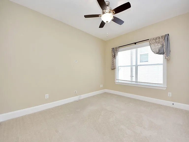 2119 Stuart St — Photo 31