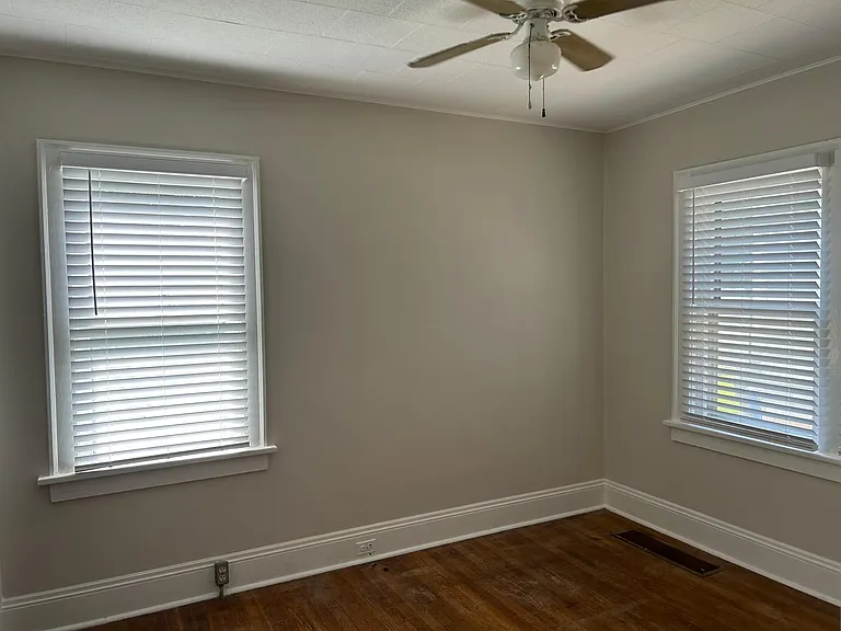 2052 Wascana Ave #1 — Photo 16