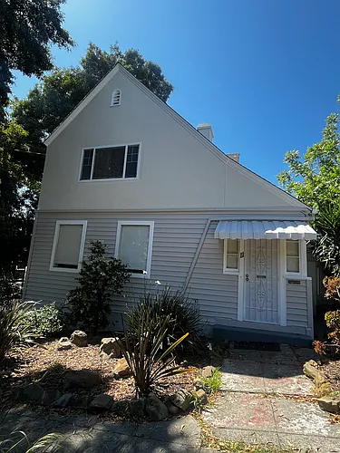 11 B St #11 Photo 1