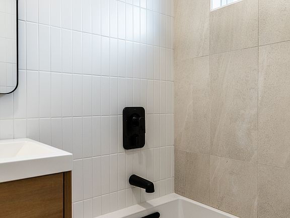 4th image of 4061 Lafayette Pl APT 1