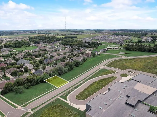 839 Schewe Rd, Middleton, WI 53562