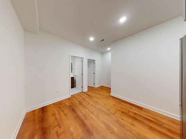1834 N Bouvier St #2 — Photo 8