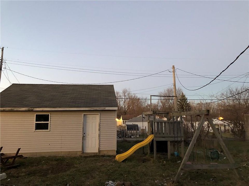 2nd image of 204 E 35th St