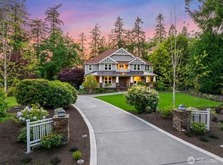 9717 NE Sunny Hill Cir, Bainbridge Island, WA