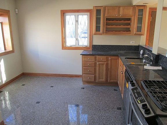 5th image of 4840 N Ozark Ave
