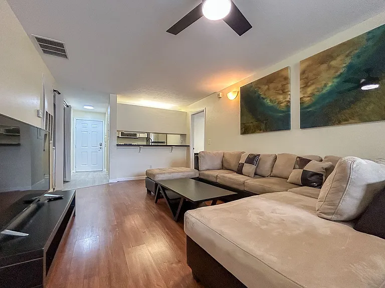 3800 SW 20th Ave #511B — Photo 5