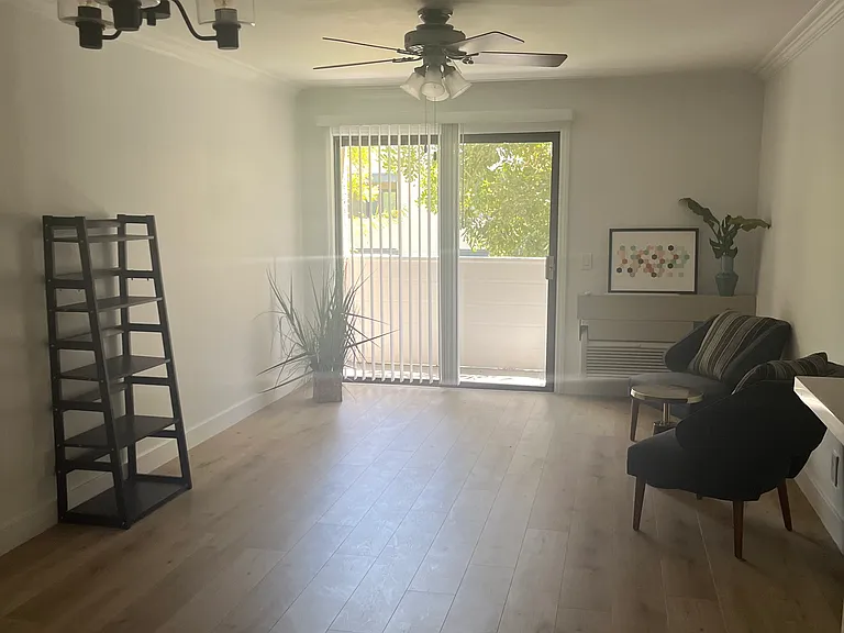 6730 Independence Ave #174 — Photo 17