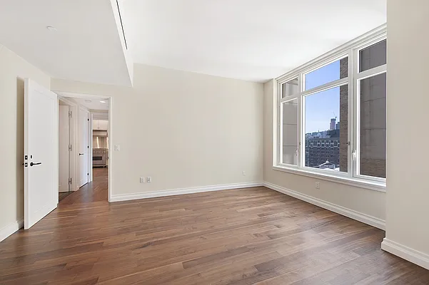 Sold by Nest Seekers International | media 3