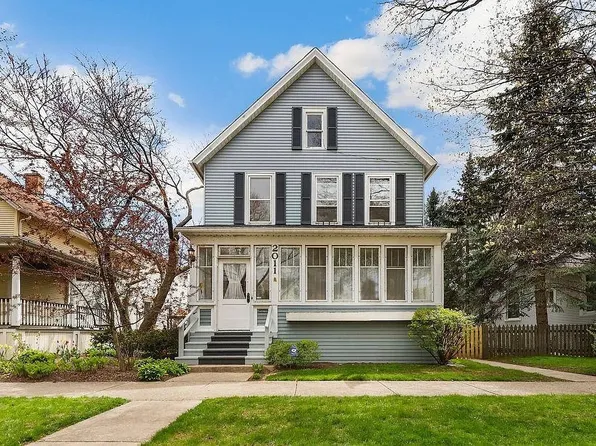 2011 Pratt Ct, Evanston, IL 60201