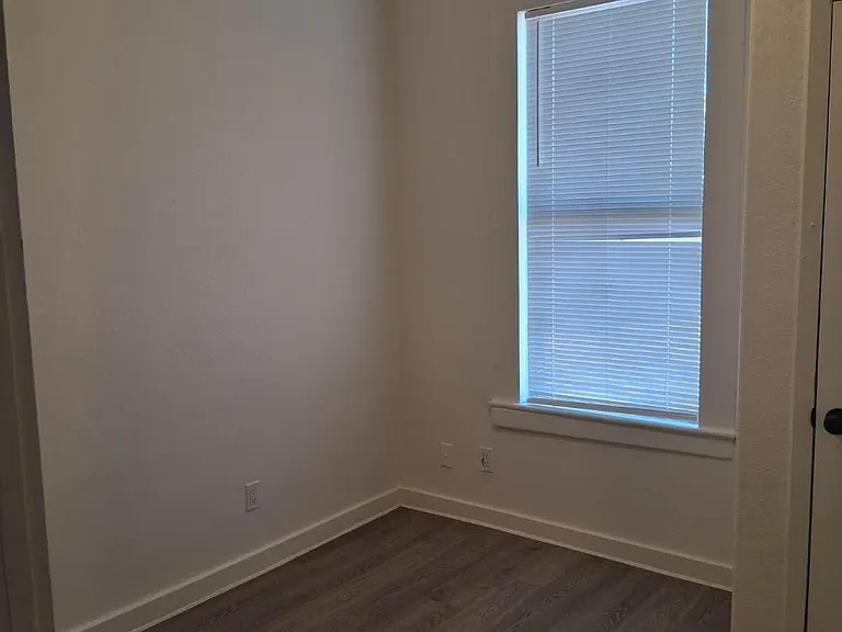 3430 E Cambridge Ave — Photo 13