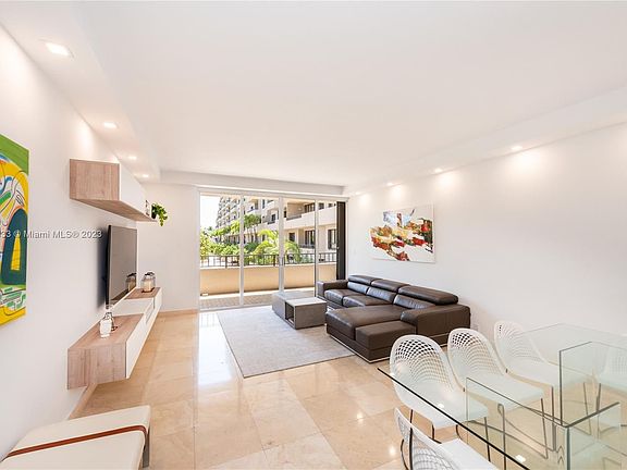 5th image of 251 Crandon Blvd APT 205