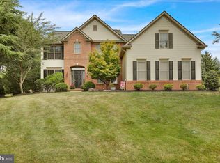 13 Ridgefield Dr, Lancaster, PA 17602