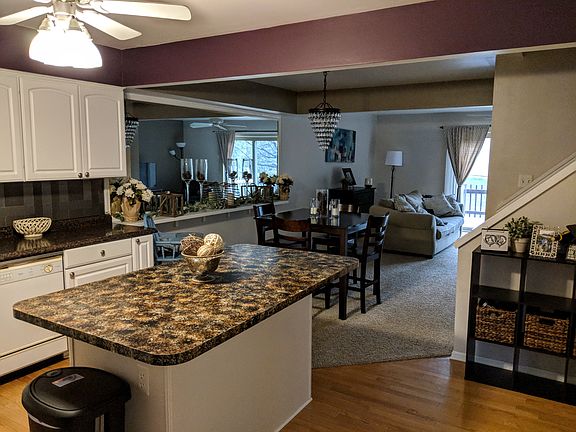 3rd image of 7908 Meadow Dr