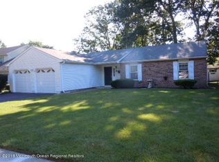 6 Laurel Crest Dr, Howell, NJ 07731