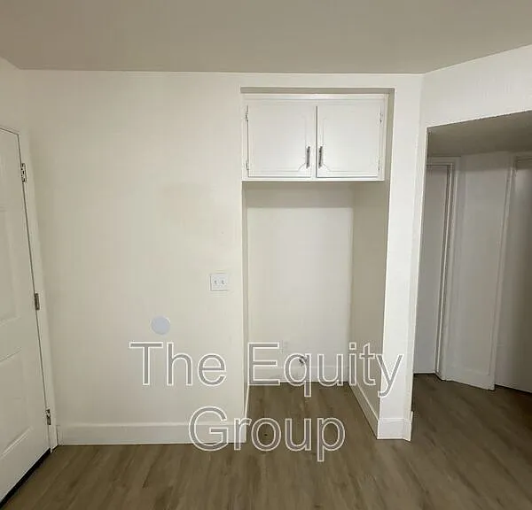 2113 W Inyo Ave — Photo 4