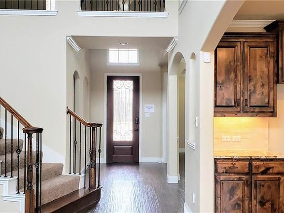 3rd image of 2462 Bunny Run Ln