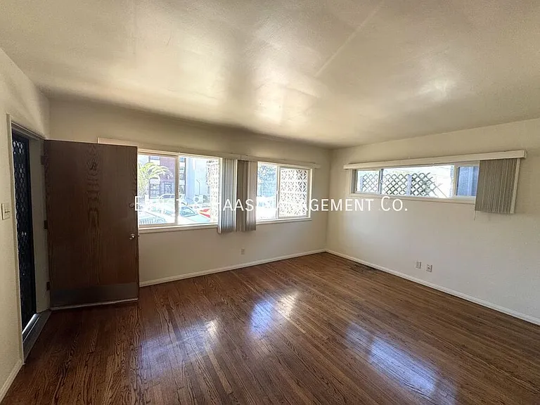 332 Magnolia Ave #A — Photo 3