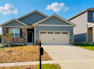 8103 Cedar Meadows Ln, Louisville, KY 40229