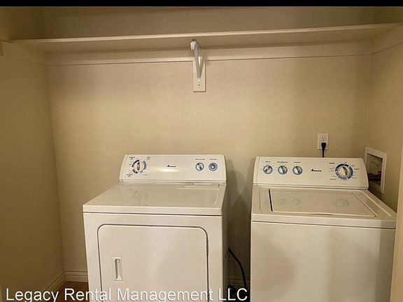 2nd image of 446 W 6 S APT 206