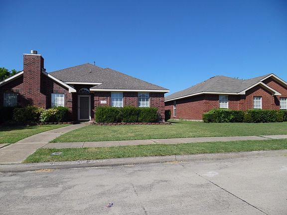 2nd image of 1829 Cool Springs Dr