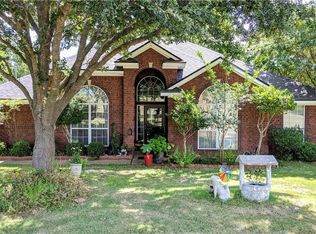 1058 Westgate I Rd, Eddy, TX 76524