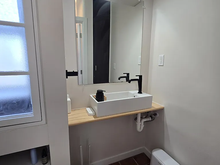 1244 Monterey St #1 — Photo 18