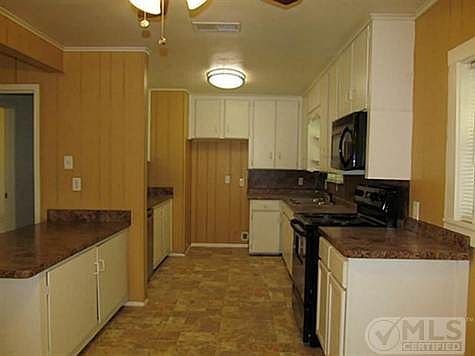 5th image of 3553 Meadow Oaks Dr