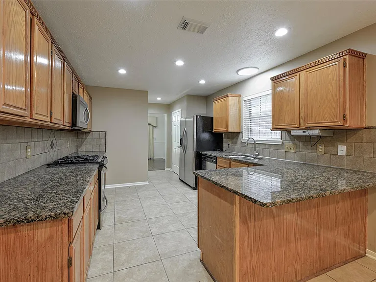 6510 Summit Ridge Ct — Photo 8