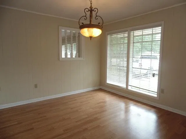 4 bed, 2091 sqft, $1,400 — Photo 3