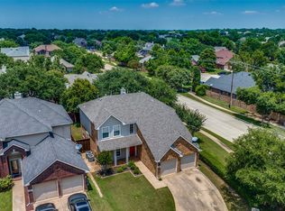 1619 Wood Ridge Ct, Corinth, TX 76210