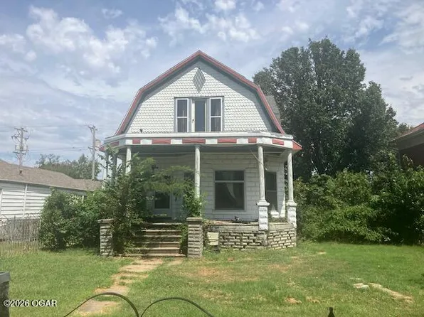 111 W Walnut St, Columbus, KS 66725