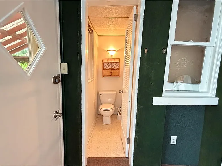 38 S Carlisle St — Photo 9