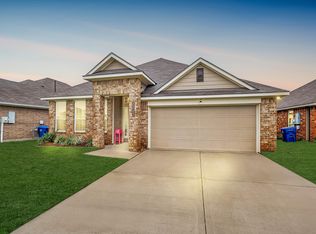 2702 Aquamarine Ct, Texas City, TX 77591