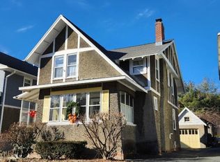 7 McDonald Rd, Albany, NY 12209